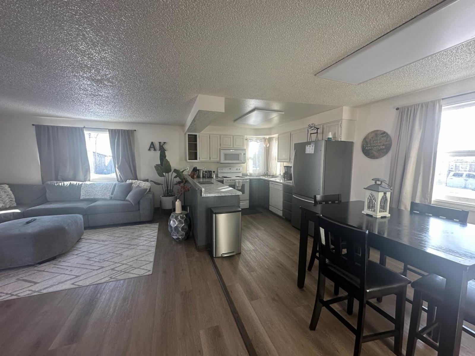 Newly Remodeled Relaxing Stay Near Downtown Fairbanks Bagian luar foto